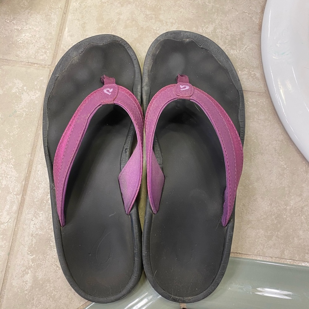 Olu Kai Ohana flip flop